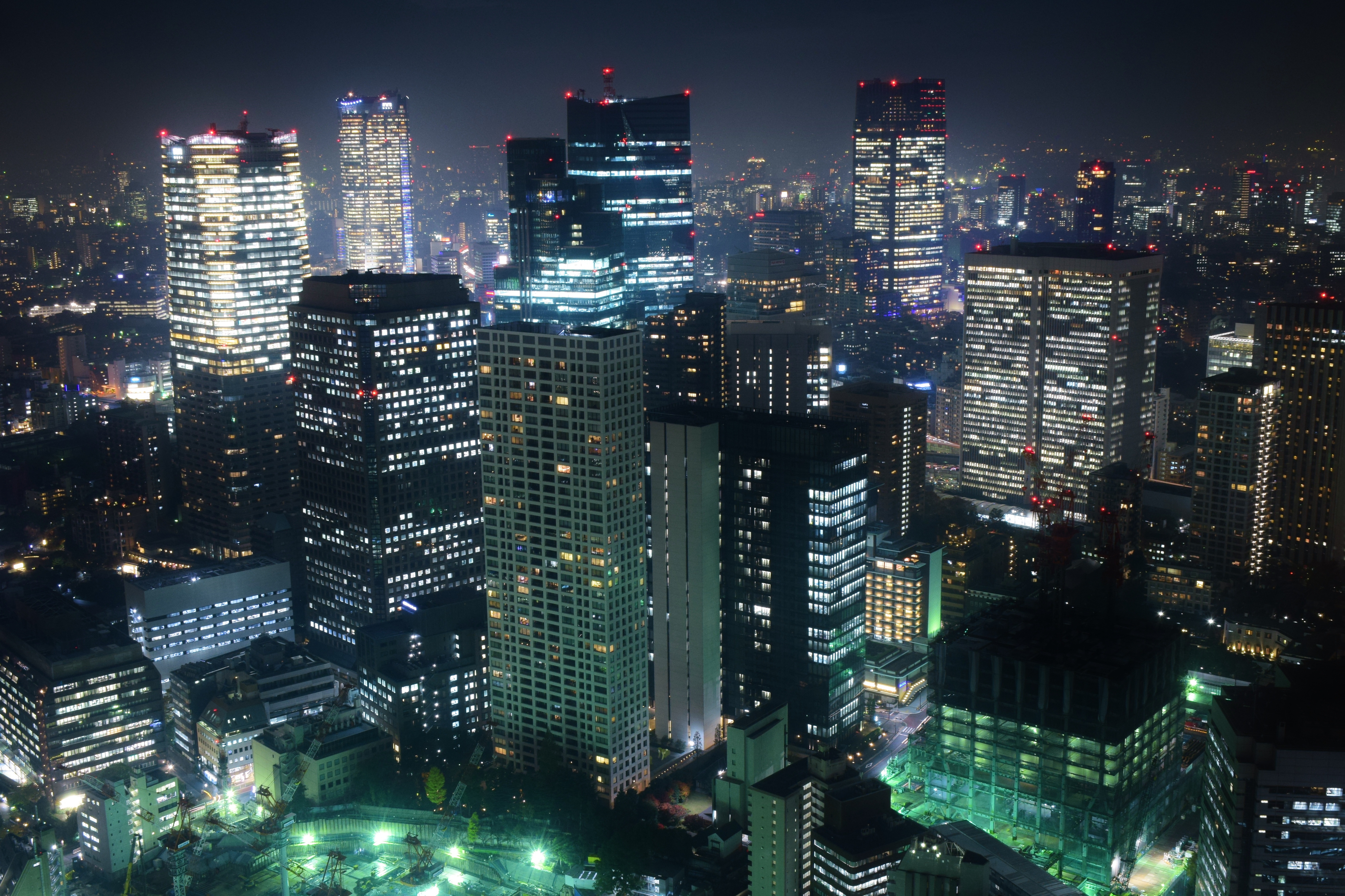 Night view from Roppongi Hills and luxury hotel exteriors